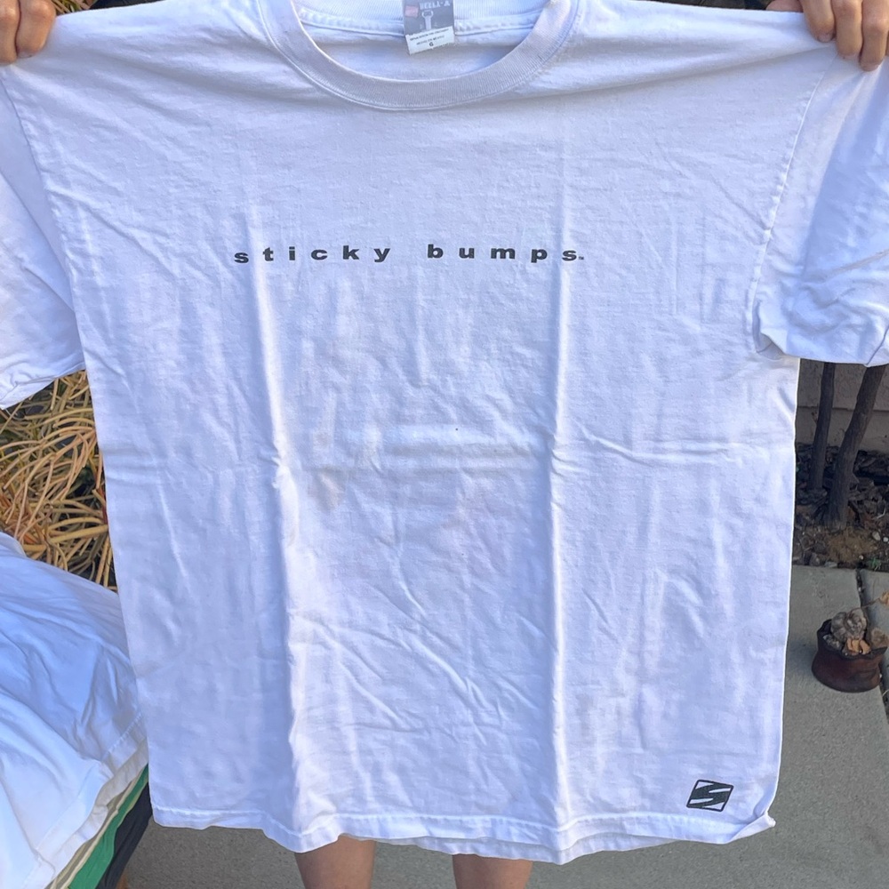 Vintage sticky bumps surf contest tee
